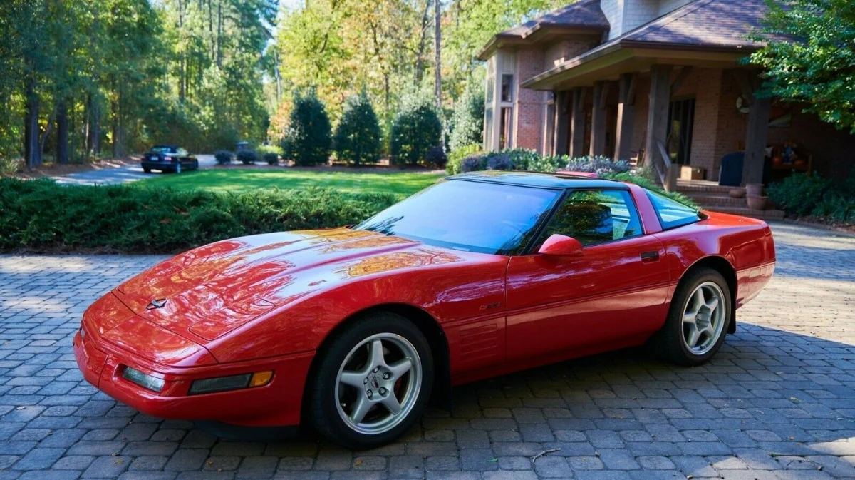 Corvette Generations/C4/C4 1992 ZR1 front.webp